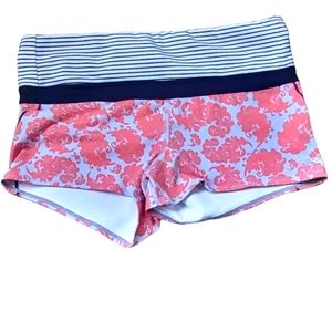 O Neill 365 Tame Oceans move mountains shorts size S